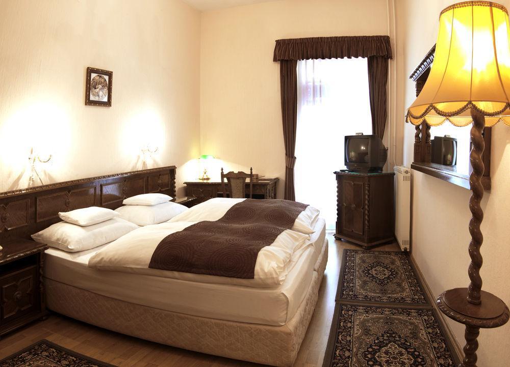 Tisza Hotel Szegedin Exterior foto