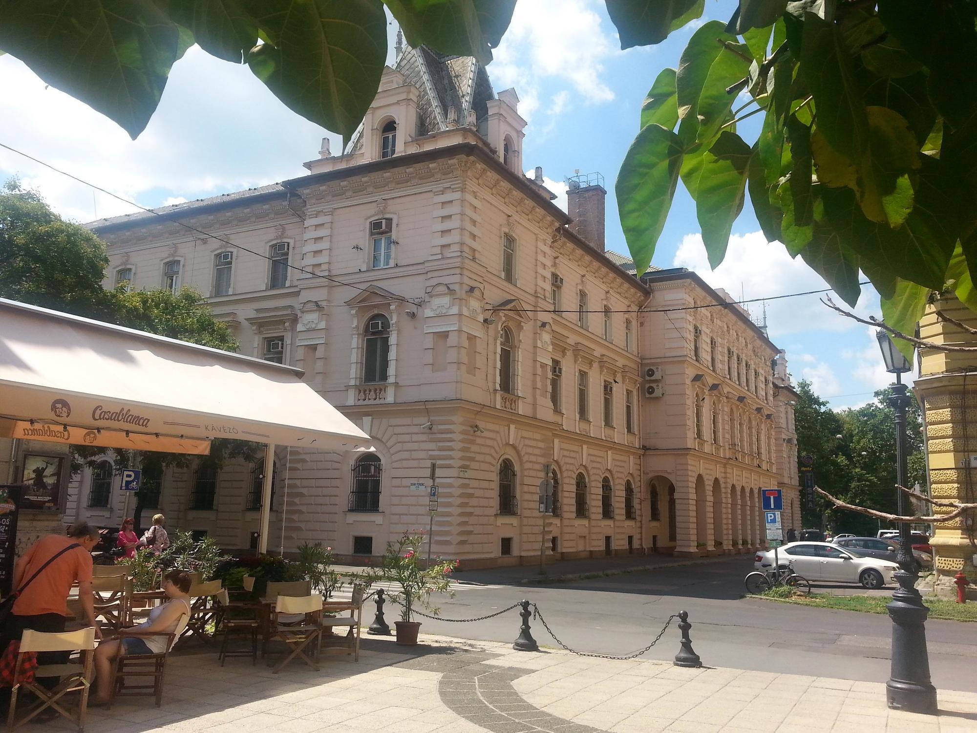 Tisza Hotel Szegedin Exterior foto